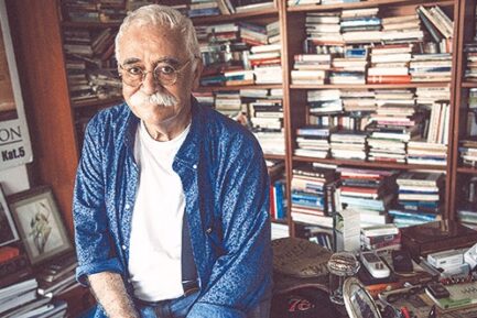 Levent Kırca çalışma odası