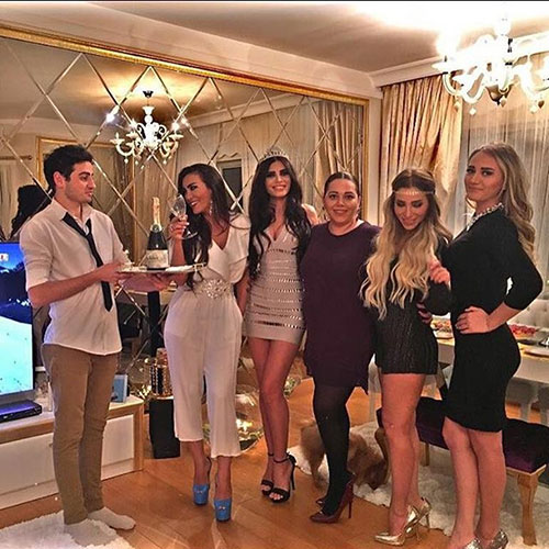 Ceren Hindistan grup 2