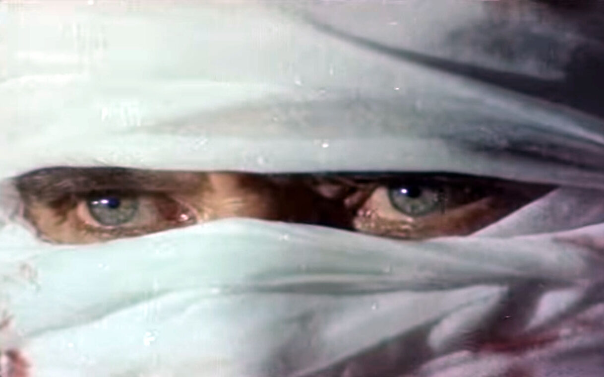 Dört Yanım Cehennem Cüneyt Arkın