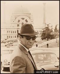 Film severlerin gönlünde taht kuran Sir Thomas Sean Connery in Istanbul'dan bazı fotoğraflarıyla sizleri başbaşa bırakıyoruz