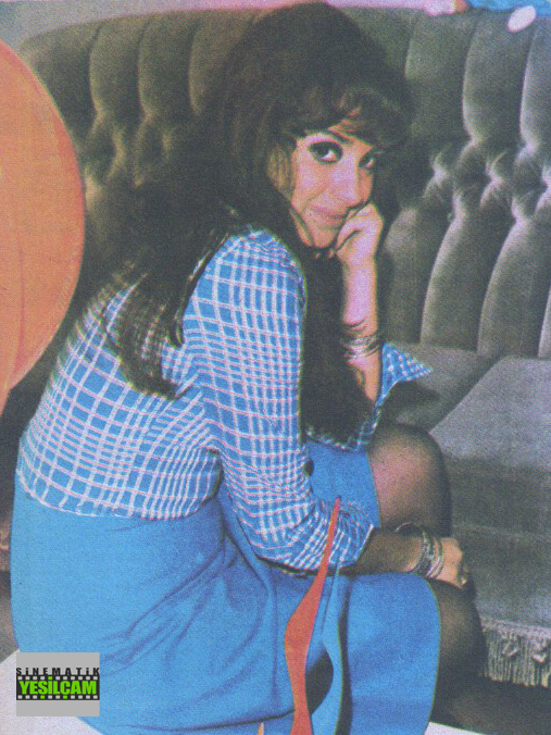 Hey Gidi Yeşilçam - 23 Nisan 1975 tarihli Hey Dergisinden Perihan Savaş Yarım Milyona Hayır Dedi yazısının dijital versiyonu