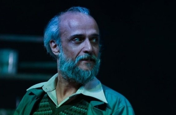 Bir Peyk Müzikali: Hamiyet. Tiyatroya uzak birinin sevebileceği, duygulanacağı, bazı durumları sorgulayacağı bir oyun.